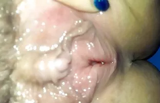 XXX Amirah stensil cerita dewasa berbalik pada seorang pria dengan kaki dan mendapat cum di slot