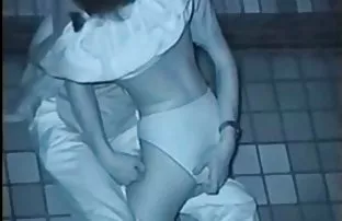 XXX Gadis cerita seks di kost menggoda vaginanya dengan jari dan vibrator